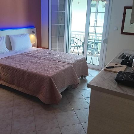 Oasis Blue Inn Лептокария Экстерьер фото